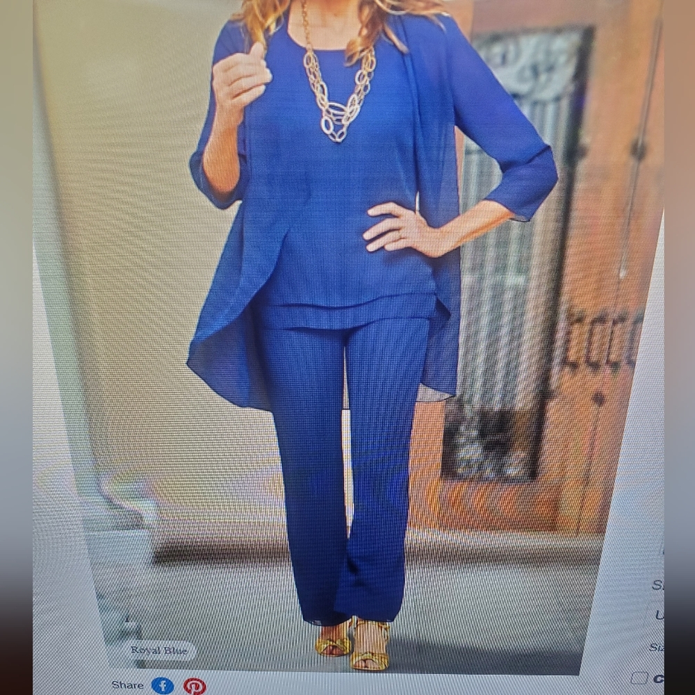 NWT Women's Formal 3 piece elegant pantsuit.